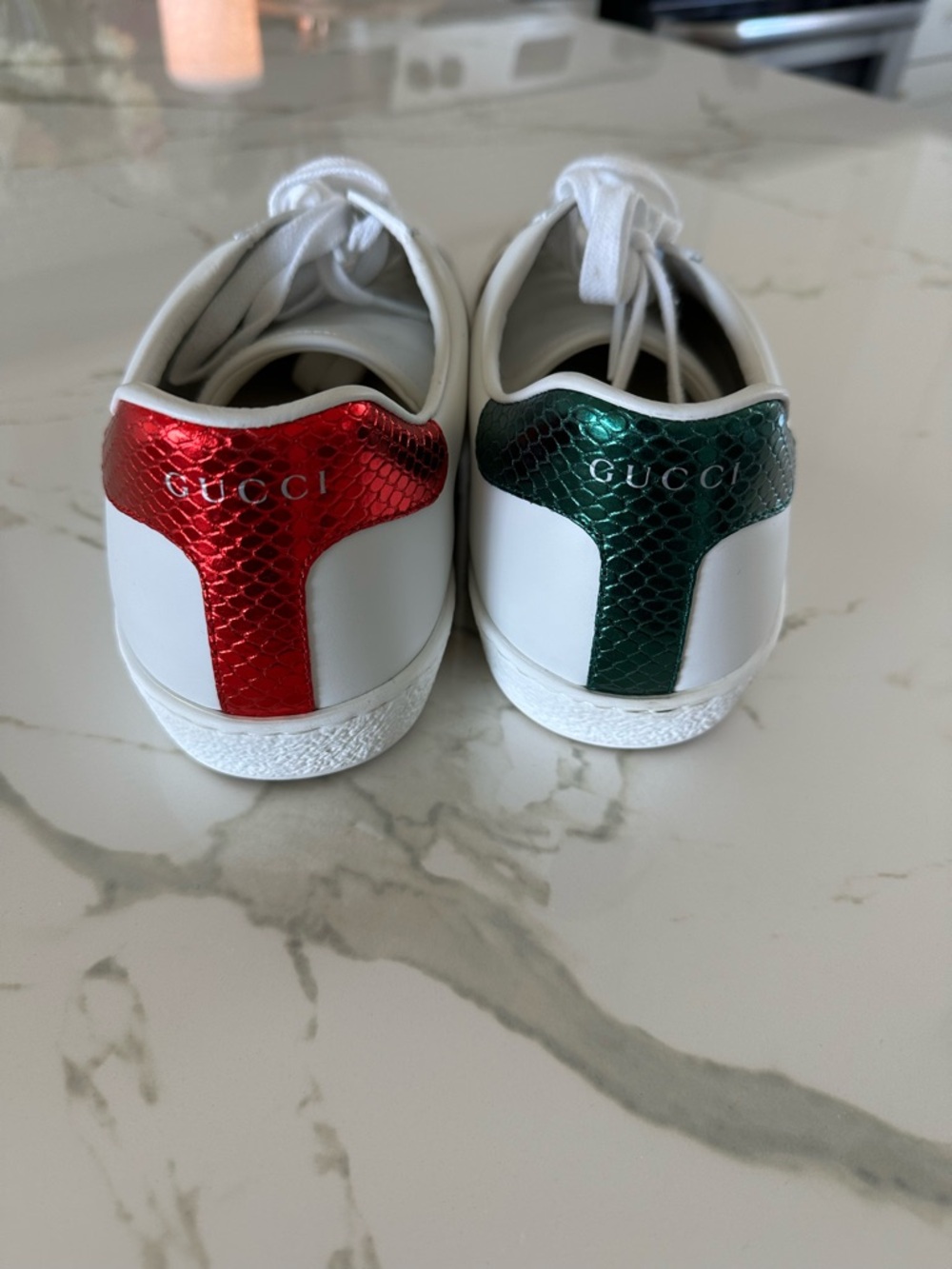 Gucci Ace Embroidered Bee Sneakers - Picture 5 of 9